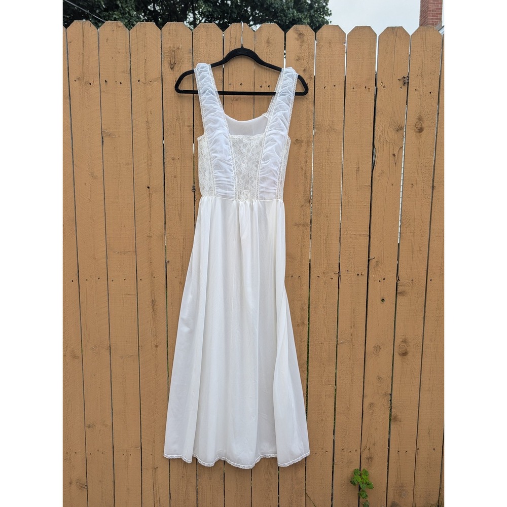 Womens Vintage White Lace Ruffle Nightgown Maxi Dress Small Excellent Romantic